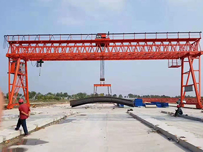 四川路橋提梁機(jī)